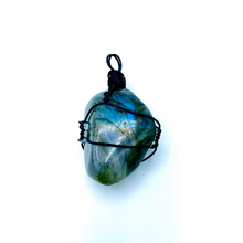 Load image into Gallery viewer, Labradorite
