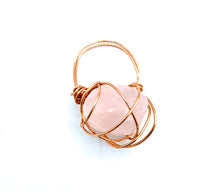 Load image into Gallery viewer, Amor eterno ring.  Rose quartz ring.
