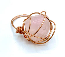 Load image into Gallery viewer, Amor eterno ring.  Rose quartz ring.
